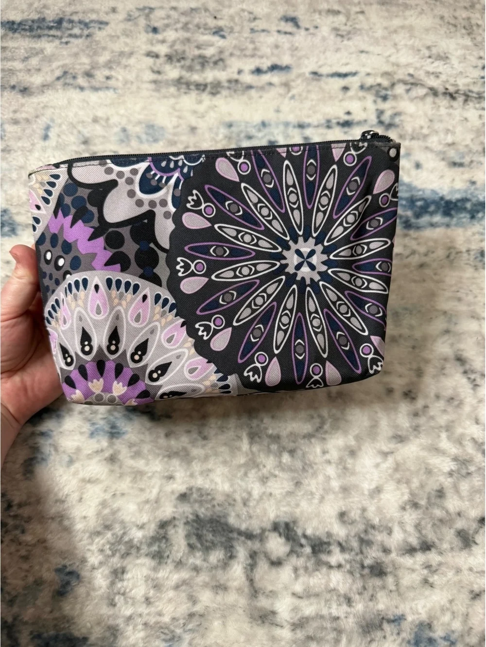 Vera Bradley Mimosa Medallion Travel Makeup Toiletries Bag Zip Top Purple Grey